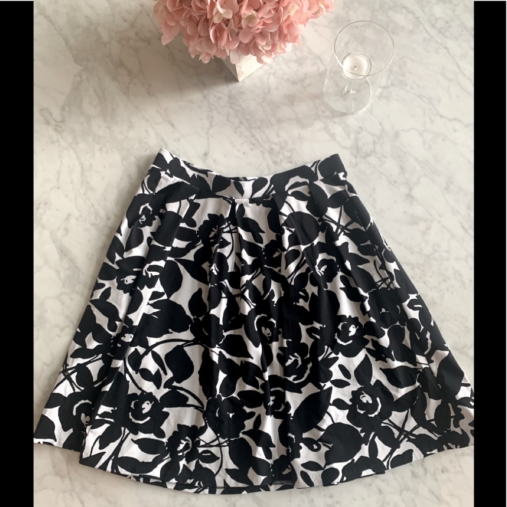 Adrienne Vittadini skirt